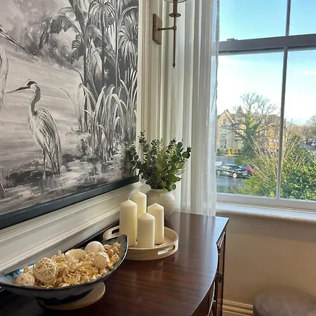 Station Bridge Collection - Flat 4