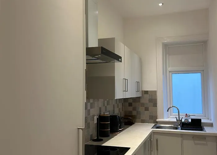 Station Bridge Collection - Flat 4