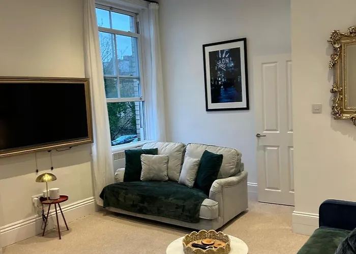 Station Bridge Collection - Flat 4